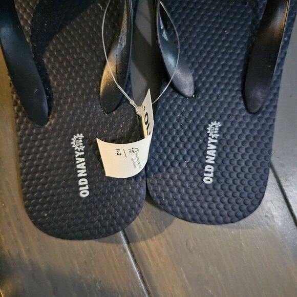 Old Navy Boys Milk Black Slip On Ankle Strap Flip Flop Flat Sandal Size 2/3 - Picture 6 of 13